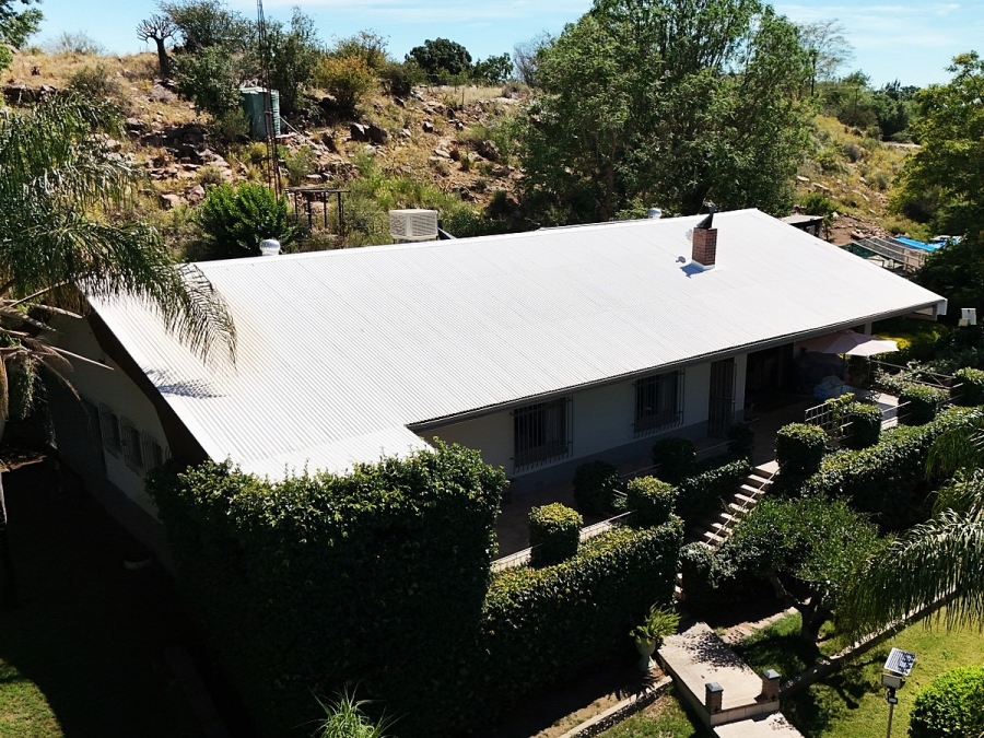 Commercial Property for Sale in Rooikopeiland Northern Cape